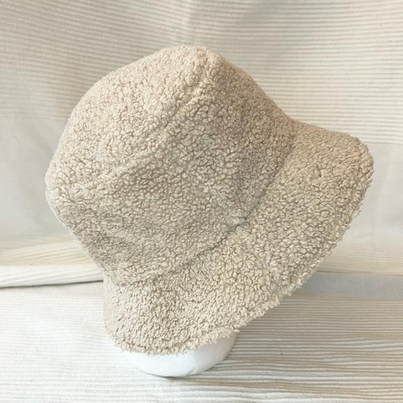 Sole Society Teddy Bucket Hat - Picture 6 of 11